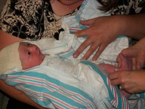 <img300*0:stuff/z/178728/Baby%2520reference/1%20birth%2027.JPG>
