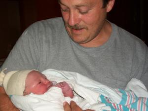 <img300*0:stuff/z/178728/Baby%2520reference/1%20birth%2042.JPG>