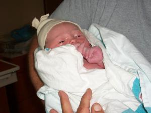 <img300*0:stuff/z/178728/Baby%2520reference/1%20birth%2043.JPG>