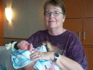 <img300*0:stuff/z/178728/Baby%2520reference/1%20birth%2054.JPG>