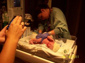 <img300*0:stuff/z/178728/Baby%2520reference/1%20birth%2061.JPG>