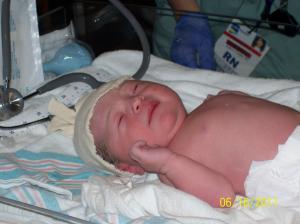 <img300*0:stuff/z/178728/Baby%2520reference/1%20birth%2065.JPG>