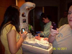 <img300*0:stuff/z/178728/Baby%2520reference/1%20birth%2067.JPG>