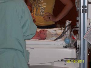 <img300*0:stuff/z/178728/Baby%2520reference/1%20birth%2069.JPG>