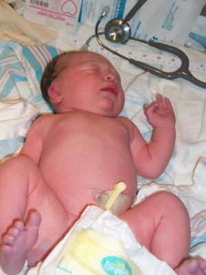 <img300*0:stuff/z/178728/Baby%2520reference/1%20birth%207.JPG>
