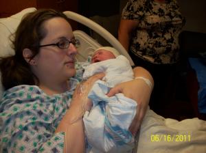 <img300*0:stuff/z/178728/Baby%2520reference/1%20birth%2072.JPG>