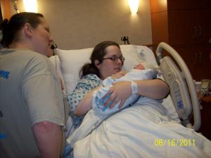 <img300*0:stuff/z/178728/Baby%2520reference/1%20birth%2075.JPG>