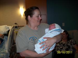 <img300*0:stuff/z/178728/Baby%2520reference/1%20birth%2083.JPG>