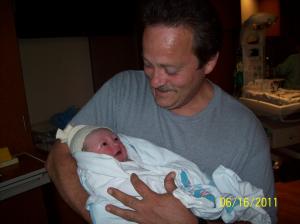 <img300*0:stuff/z/178728/Baby%2520reference/1%20birth%2087.JPG>