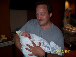 <img300*0:stuff/z/178728/Baby%2520reference/1%20birth%2088.JPG>