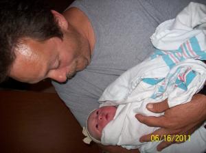 <img300*0:stuff/z/178728/Baby%2520reference/1%20birth%2089.JPG>