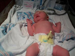 <img300*0:stuff/z/178728/Baby%2520reference/1%20birth%209.JPG>