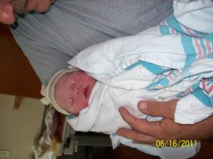 <img300*0:stuff/z/178728/Baby%2520reference/1%20birth%2090.JPG>