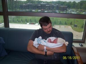 <img300*0:stuff/z/178728/Baby%2520reference/1%20birth%2094.JPG>