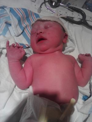 <img300*0:stuff/z/178728/Baby%2520reference/1%20birth%2098.jpg>