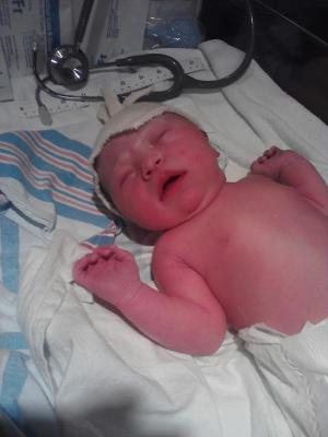 <img300*0:stuff/z/178728/Baby%2520reference/1%20birth%2099.jpg>