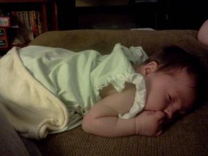<img300*0:stuff/z/178728/Baby%2520reference/3%20c%202%20weeks%20old%2017.jpg>