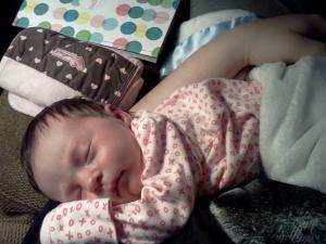 <img300*0:stuff/z/178728/Baby%2520reference/3%20c%202%20weeks%20old%203.jpg>
