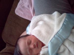 <img300*0:stuff/z/178728/Baby%2520reference/3%20c%202%20weeks%20old%208.jpg>