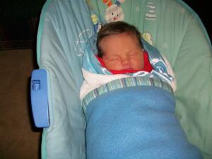 <img300*0:stuff/z/178728/Baby%2520reference/3%20c%203%20weeks%20old%202.JPG>