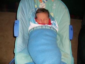 <img300*0:stuff/z/178728/Baby%2520reference/3%20c%203%20weeks%20old%203.JPG>