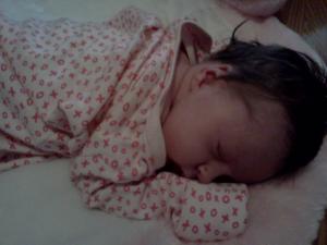 <img300*0:stuff/z/178728/Baby%2520reference/3%20c%204%20weeks%20old%208.jpg>