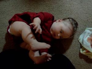 <img300*0:stuff/z/178728/Baby%2520reference/6%20months%2018.jpg>