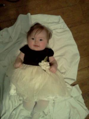 <img300*0:stuff/z/178728/Baby%2520reference/6%20months%2019.jpg>