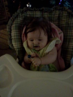 <img300*0:stuff/z/178728/Baby%2520reference/6%20months%2022.jpg>