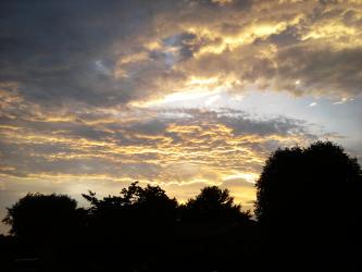 <img0*250:stuff/z/178728/Raven%2527s%2520sunsets/Copy%20of%20IMG_20110722_204620.jpg>