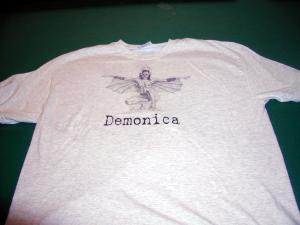 <img300*0:stuff/z/178872/Demonica%2520T%2520shirts/flyershirt.jpg>