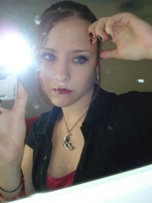 <img300*0:stuff/z/184419/Me%252c%2520Myself%252c%2520And%2520maybe%2520some%2520I/i1254770001_1.jpg>