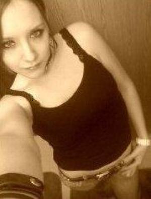 <img300*0:stuff/z/184419/MoreNewPicsOfMe/i1300305949_3.jpg>