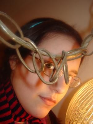 <img300*0:stuff/z/184443/Aristotle%2520Kicks%2520Butt!/i1233345313_32.jpg>