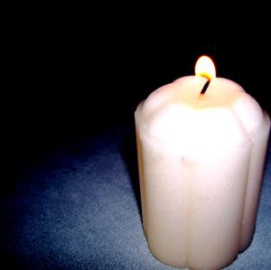 <img:http://elftown.heddate.com/stuff/z/184925/Tias%2520random%2520photography1/Candles%20025.jpg?y=0&x=300>