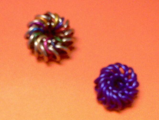 <img0*500:stuff/z/184939/Knitting%2520Chain/i1235925567_9.jpg>