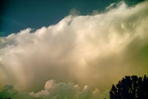 <img300*0:stuff/z/185526/Storm%2520Clouds/i1246052295_6.jpg>