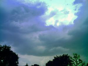 <img300*0:stuff/z/185526/Storm%2520Clouds/i1246052295_7.jpg>