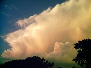 <img300*0:stuff/z/185526/Storm%2520Clouds/i1246052296_14.jpg>