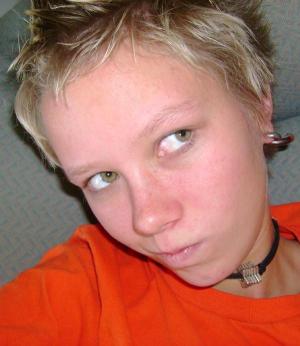 <img300*0:stuff/z/185581/everyonelovessomeraylyn/l_3c1b47a986d7436c8d689734c976a09e.jpg>