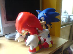 <img300*0:stuff/z/185912/Sonic,%2520Knuckles%2520and%2520me%2520O.o/i1218035631_4.jpg>