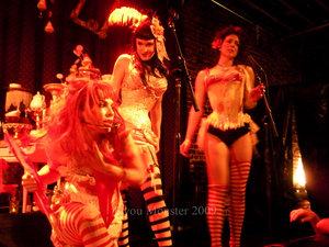 <img300*0:stuff/z/186158/A%2520Night%2520With%2520Emilie%2520Autumn/Emilie_Autumn_V_by_TwistedFirestarter.jpg>