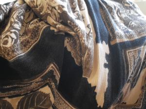 <img300*0:stuff/z/186536/Cloth%2520Reference-RavenLynnBrown/i1237921955_3.jpg>