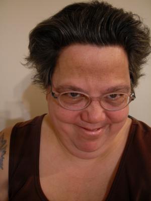 <img300*0:stuff/z/186536/Head%2520Reference%25203%2520RavenLynnBrown/i1234045081_4.jpg>