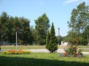 <img300*0:stuff/z/186646/CS%2527%2520Landmarks/DSC00902.JPG>