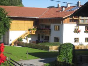 <img300*0:stuff/z/187594/Buildings%2520of%2520Austria%2520and%2520Switzerland/041.JPG>