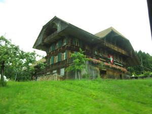 <img300*0:stuff/z/187594/Buildings%2520of%2520Austria%2520and%2520Switzerland/091.JPG>