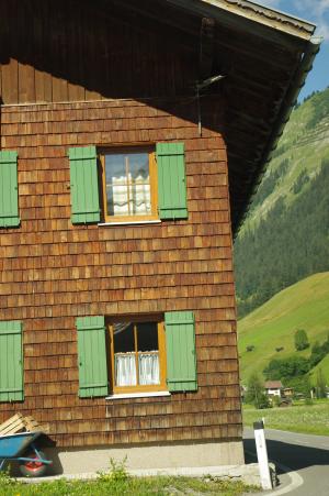 <img300*0:stuff/z/187594/Buildings%2520of%2520Austria%2520and%2520Switzerland/IMGP0838.JPG>