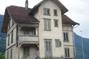 <img300*0:stuff/z/187594/Buildings%2520of%2520Austria%2520and%2520Switzerland/IMGP3999.JPG>
