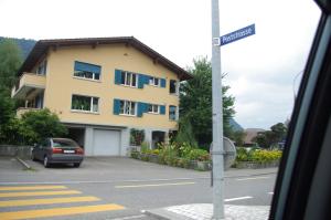 <img300*0:stuff/z/187594/Buildings%2520of%2520Austria%2520and%2520Switzerland/IMGP4003.JPG>